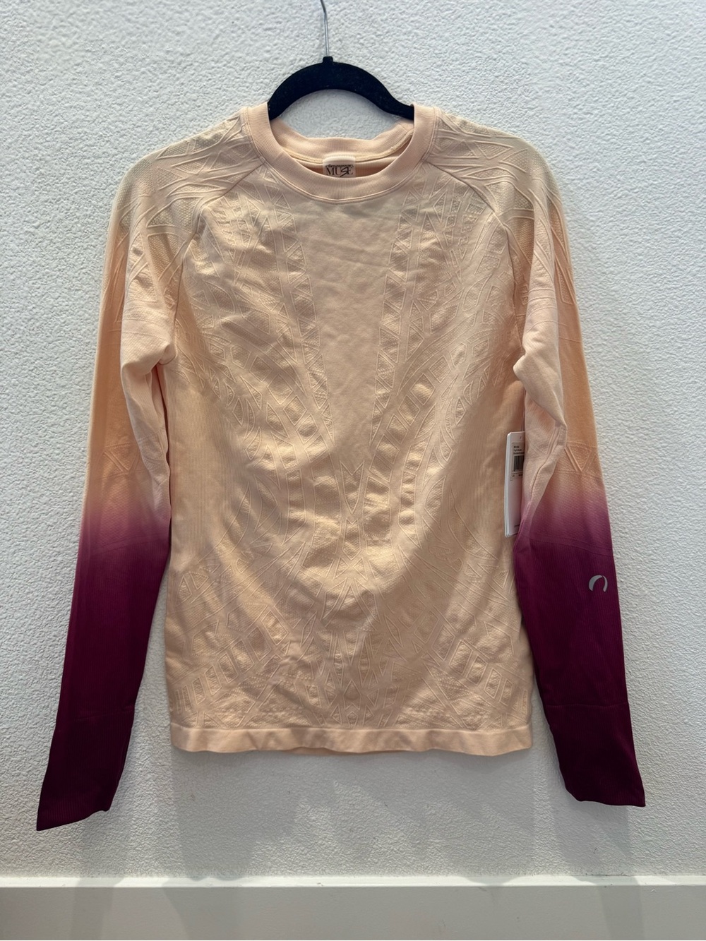 NWT Climawear MUSE moisture wicking quick drying seamless top